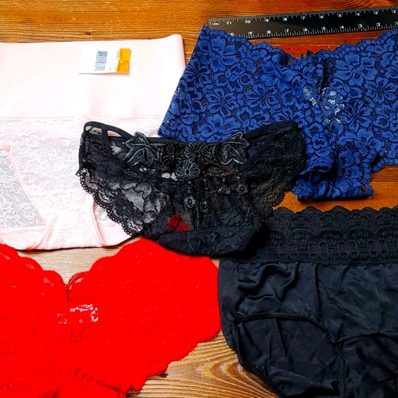 5 random lace panties small - Picture 1 of 16